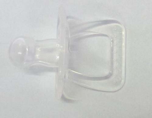 嬰兒寶心形扁嘴液體硅膠安撫奶嘴