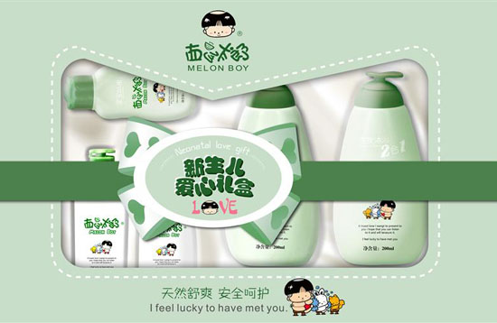 西瓜太郎新生兒洗護(hù)用品愛心禮盒