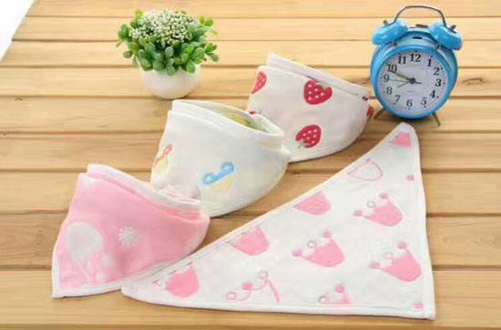 淘貝貓六層紗布三角巾-紅色皇冠.jpg 淘貝貓六層紗布三角巾-紅色皇冠.jpg