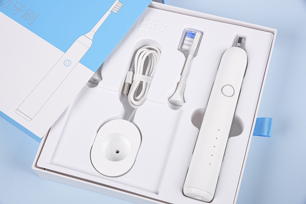 益牙樂聲波電動牙刷產(chǎn)品展示 (1).jpg