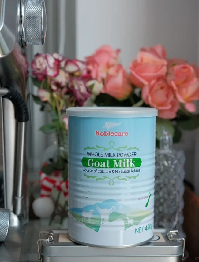 Noblecare紐羊全脂羊奶粉展示.jpg Noblecare紐羊全脂羊奶粉展示.jpg