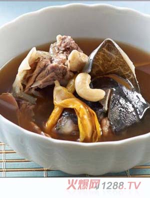金萱甲魚(yú)湯